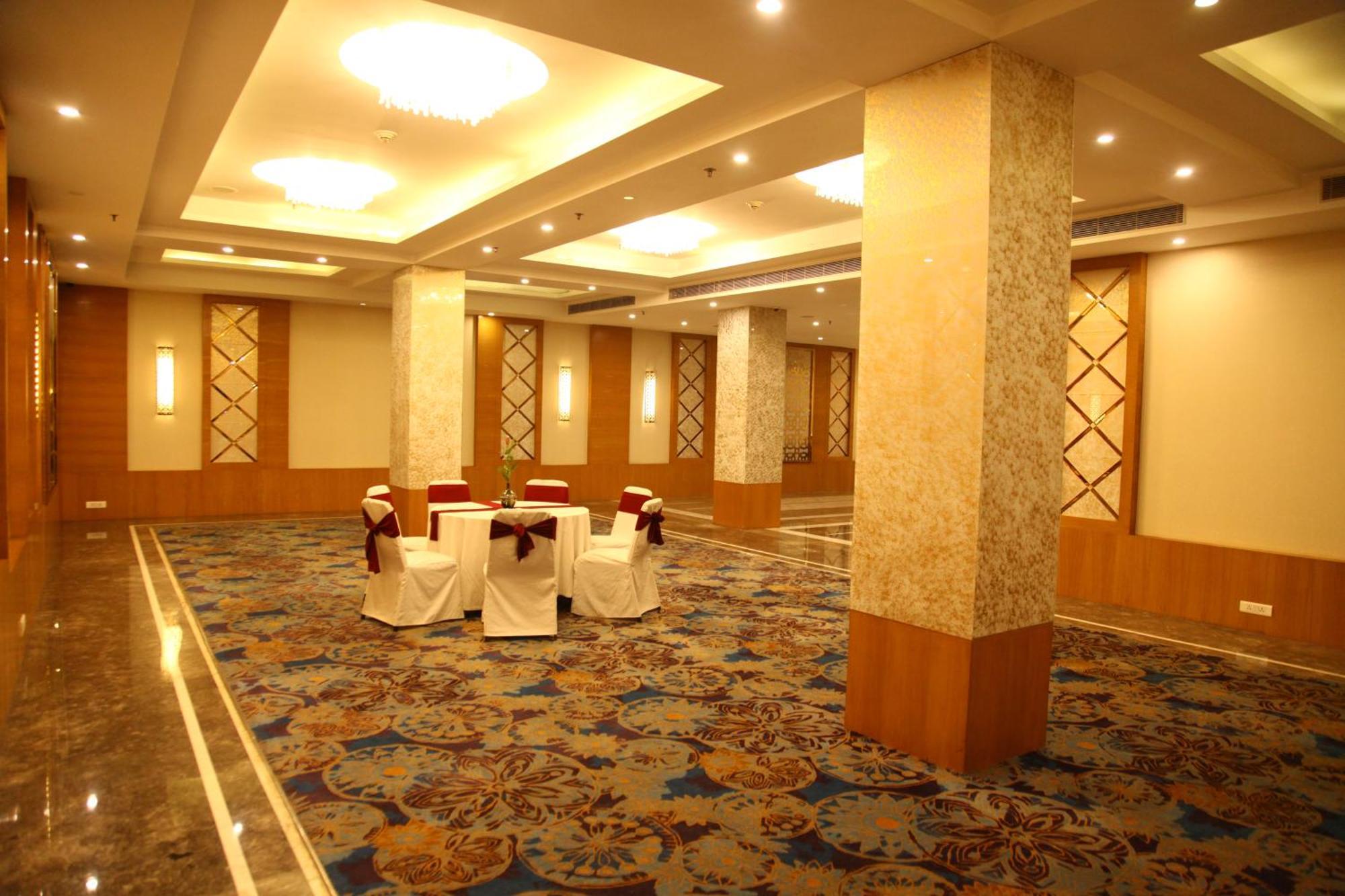 The Place Gurugram, A Member Of Radisson Individuals Gurgaon Ngoại thất bức ảnh