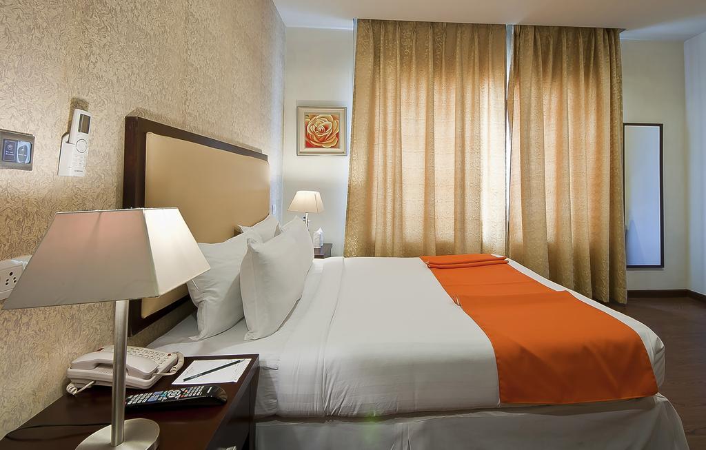 The Place Gurugram, A Member Of Radisson Individuals Gurgaon Phòng bức ảnh